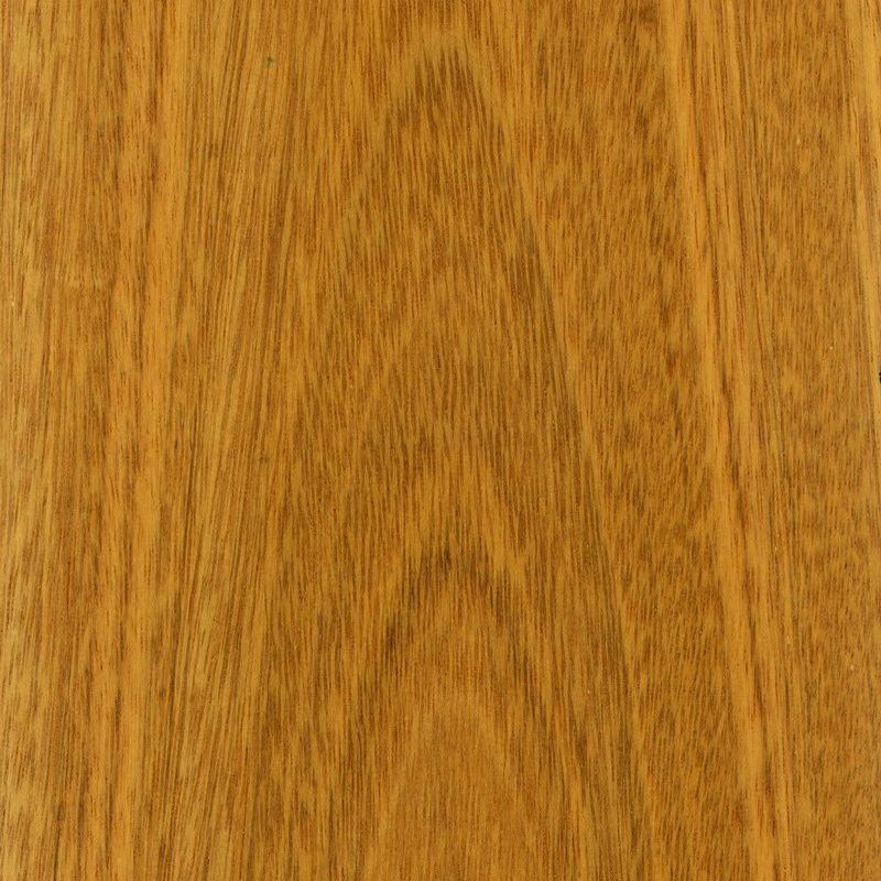 South American Yellow Chicken Wings Mountain Pattern Cerejera Crown